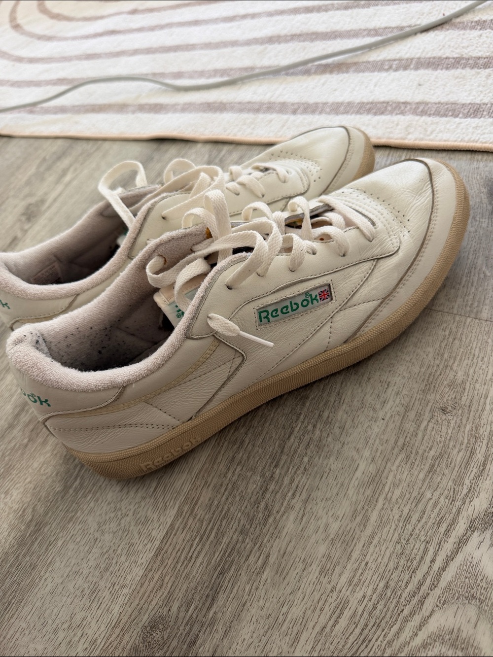 Reebok Cream and Green Classic Leather Sneakers